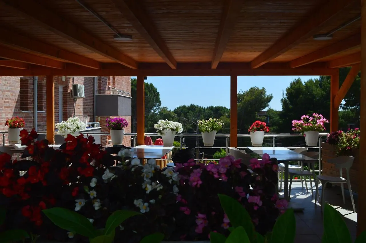 Apartments Albani Shengjin 0*,  Albania