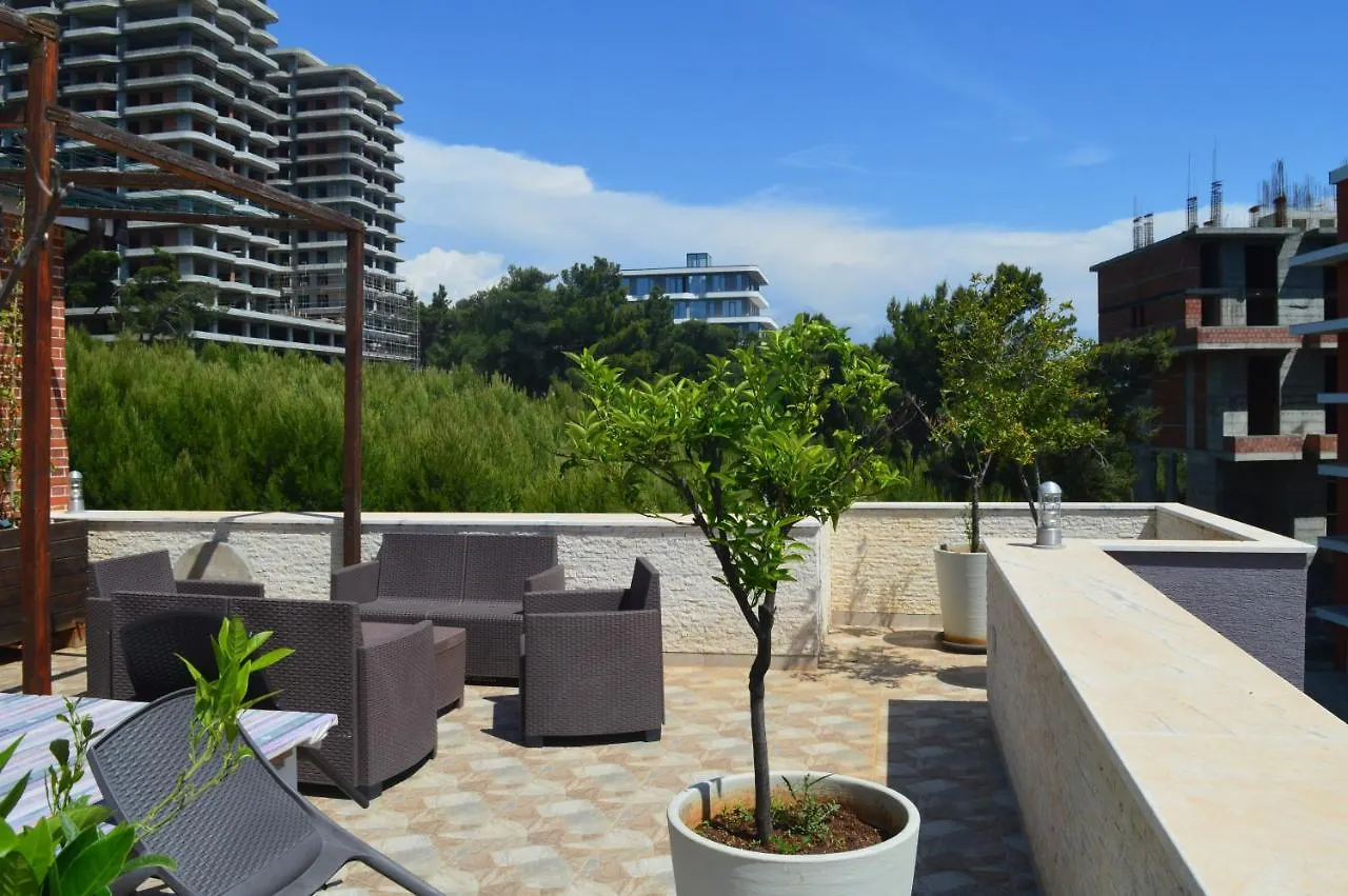 Apartments Albani Shengjin 0*,