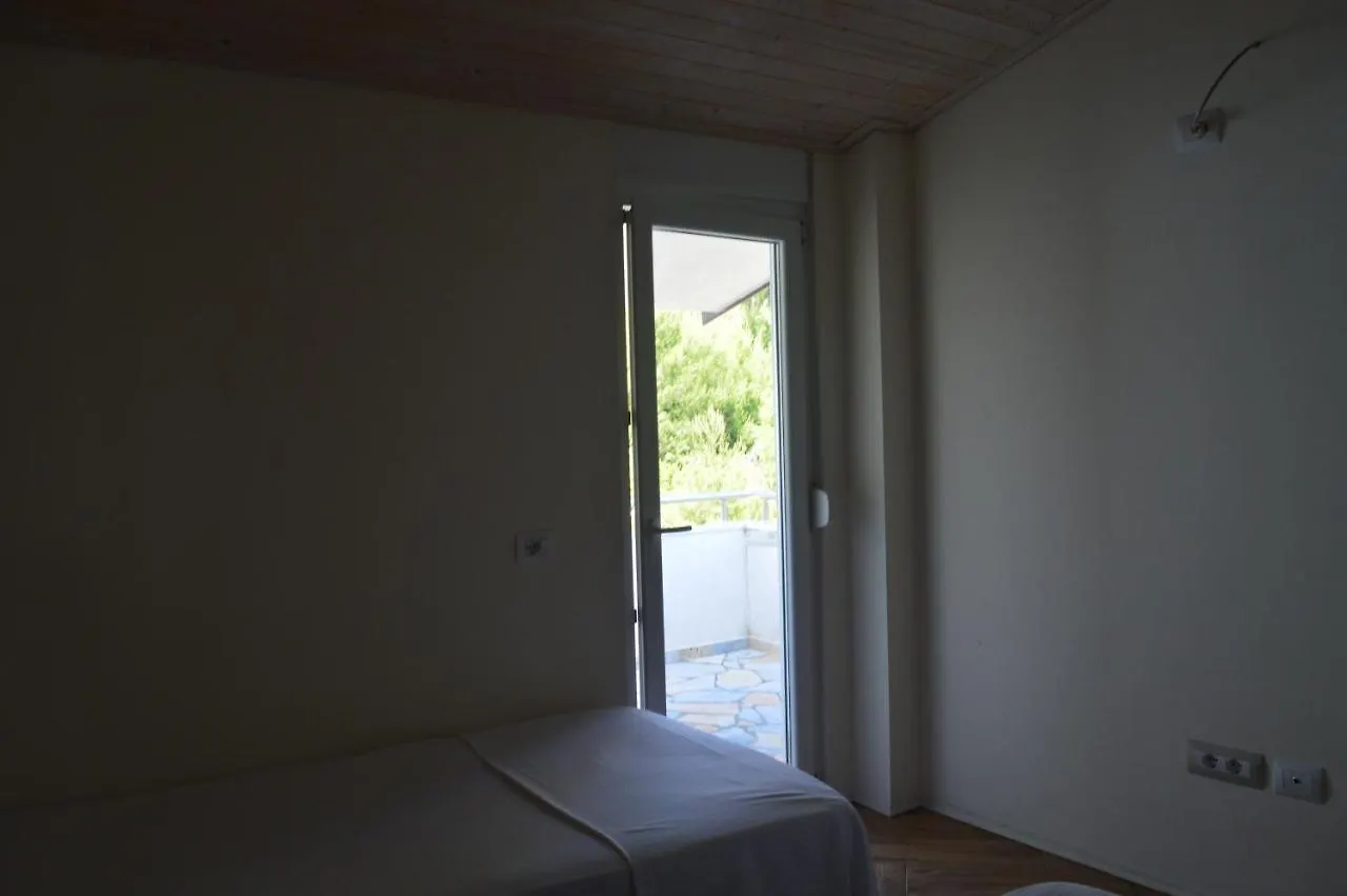 Apartments Albani Shengjin 0*,  Albania